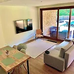 2 En Con Piscina Privada En Asturias El Marquesau