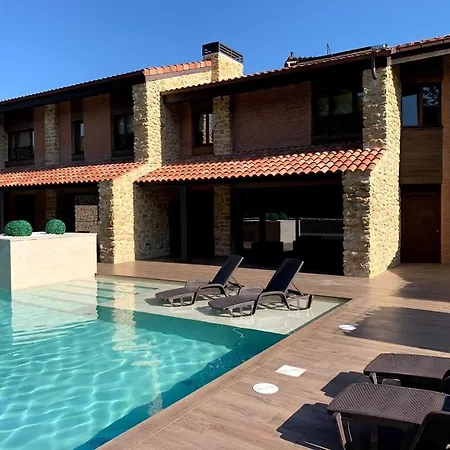 2 En Con Piscina Privada En Asturias El Marquesau *