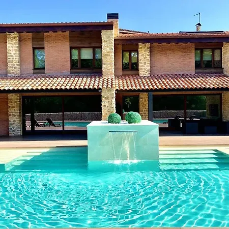 2 En Con Piscina Privada En Asturias El Marquesau *